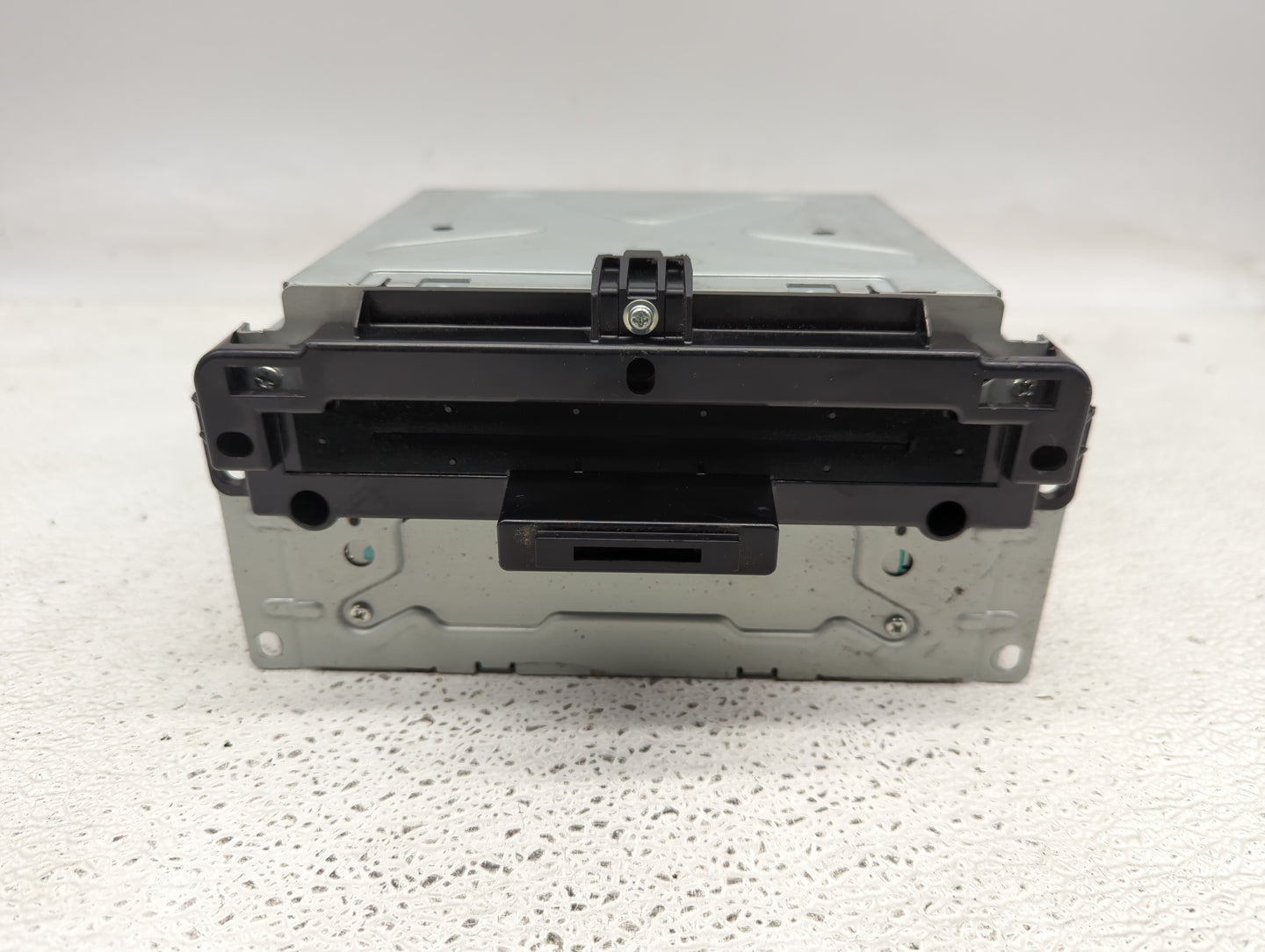 2011 Dodge Charger Radio AM FM Cd Player Receiver Replacement P/N:P05091135AH Fits OEM Used Auto Parts - Oemusedautoparts1.c