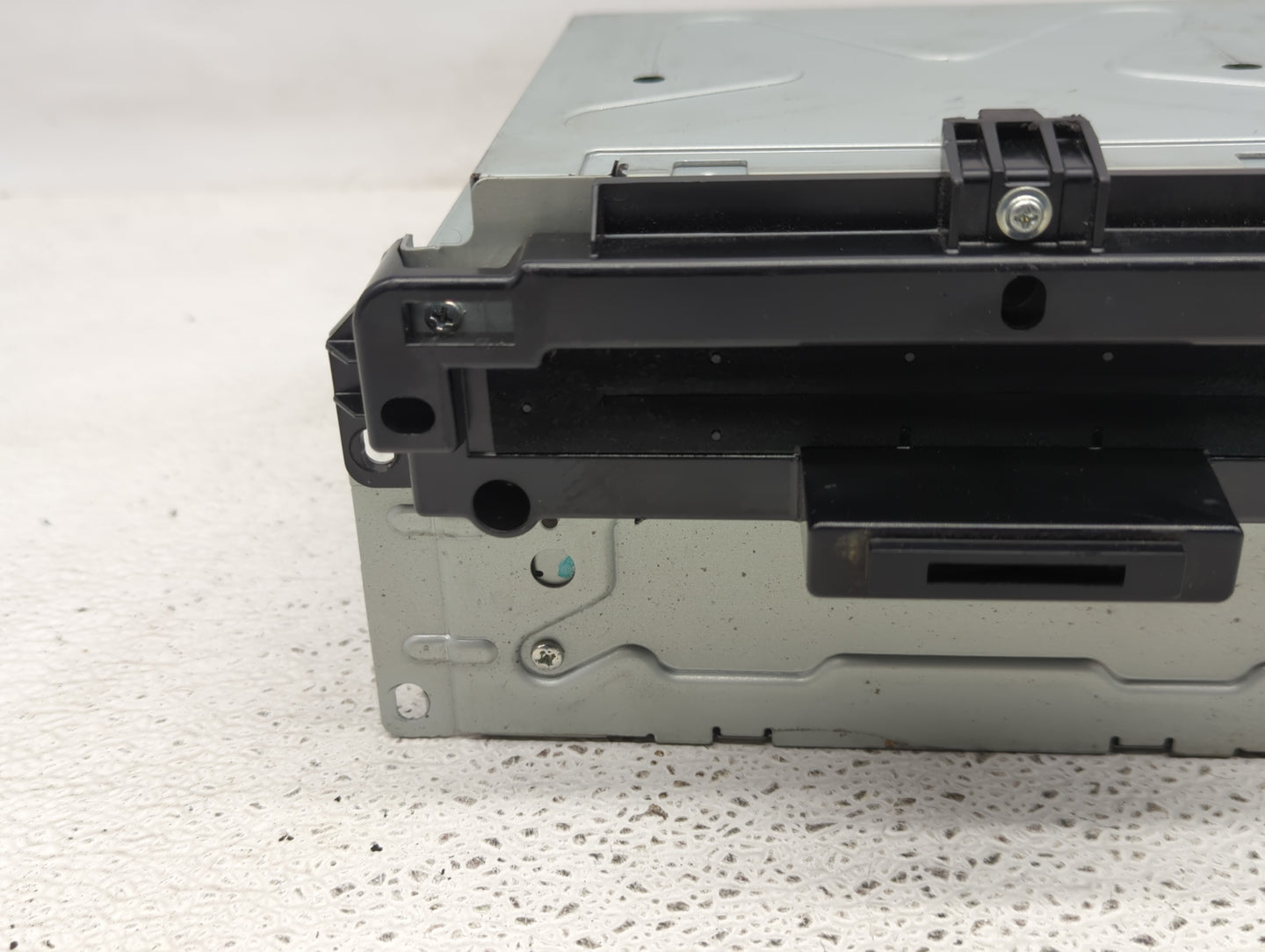 2011 Dodge Charger Radio AM FM Cd Player Receiver Replacement P/N:P05091135AH Fits OEM Used Auto Parts - Oemusedautoparts1.c