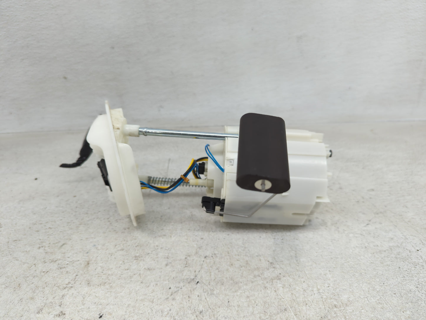 2006-2016 Dodge Charger Electrical Gas Fuel Pump Assembly - Oemusedautoparts1.com