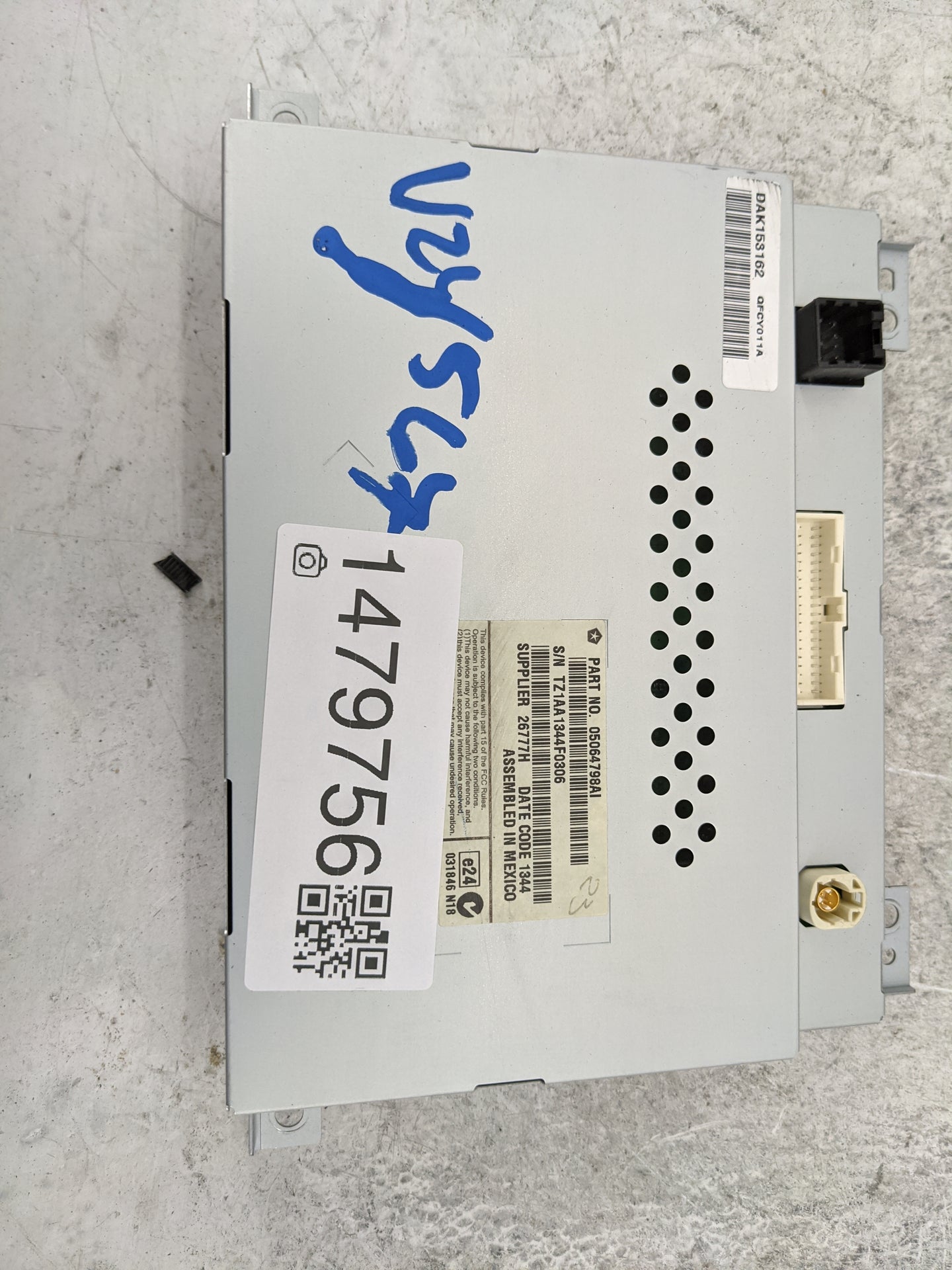 2011-2014 Dodge Charger Information Display Screen 1479756 - Oemusedautoparts1.com