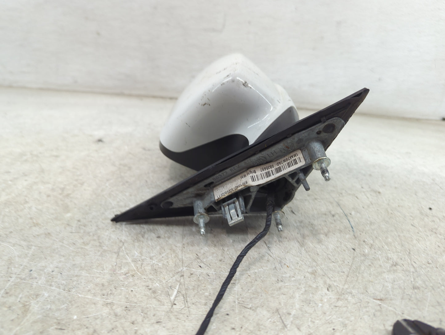 2011-2014 Dodge Charger Driver Side View Mirror - Left Door Mirror OEM Used - Oemusedautoparts1.com
