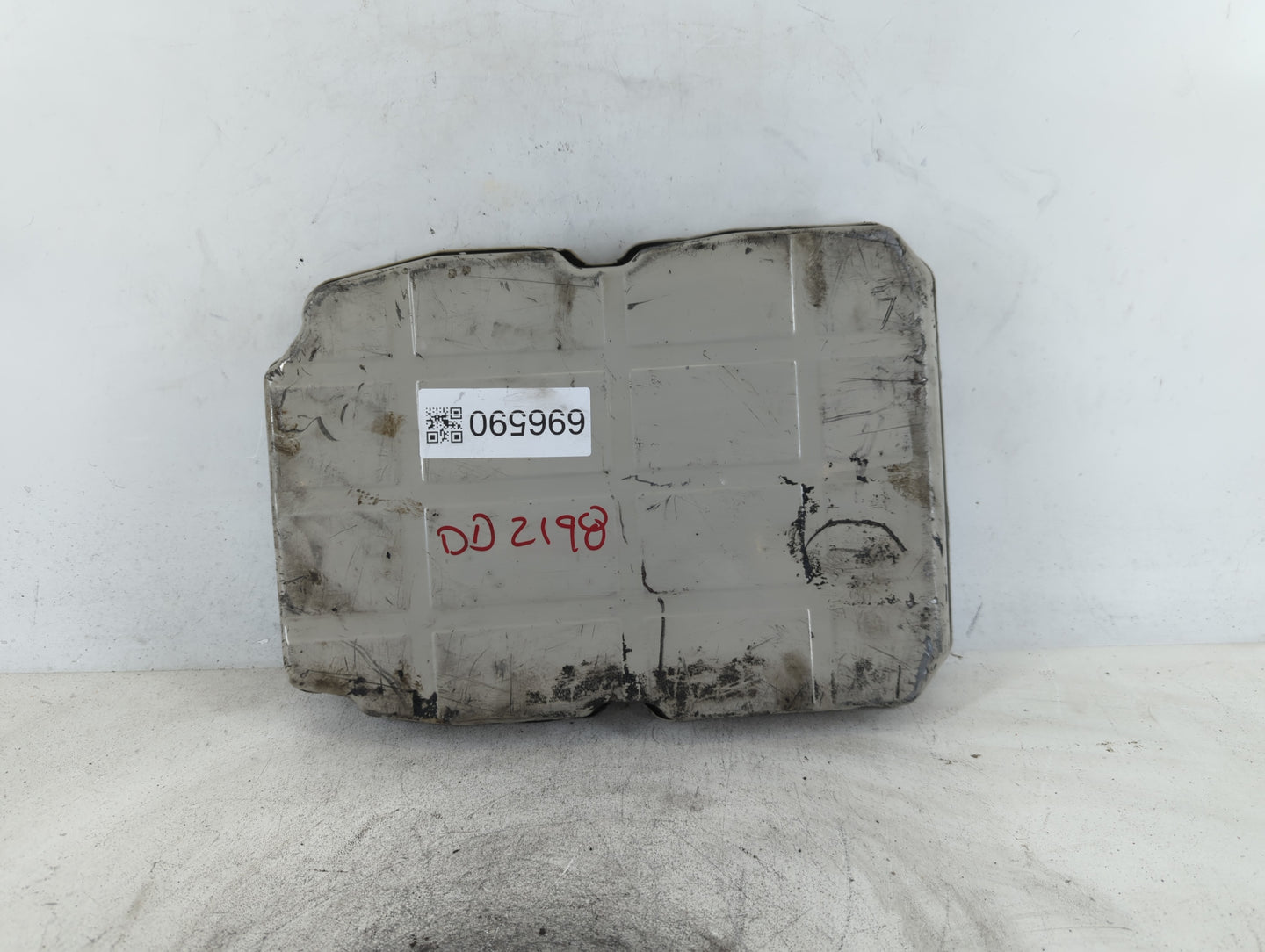 2011-2022 Dodge Charger Engine Oil Pan Fits Fits 2011 2012 2013 2014 2015 2016 2017 2018 2019 2020 2021 2022 OEM Used Auto P