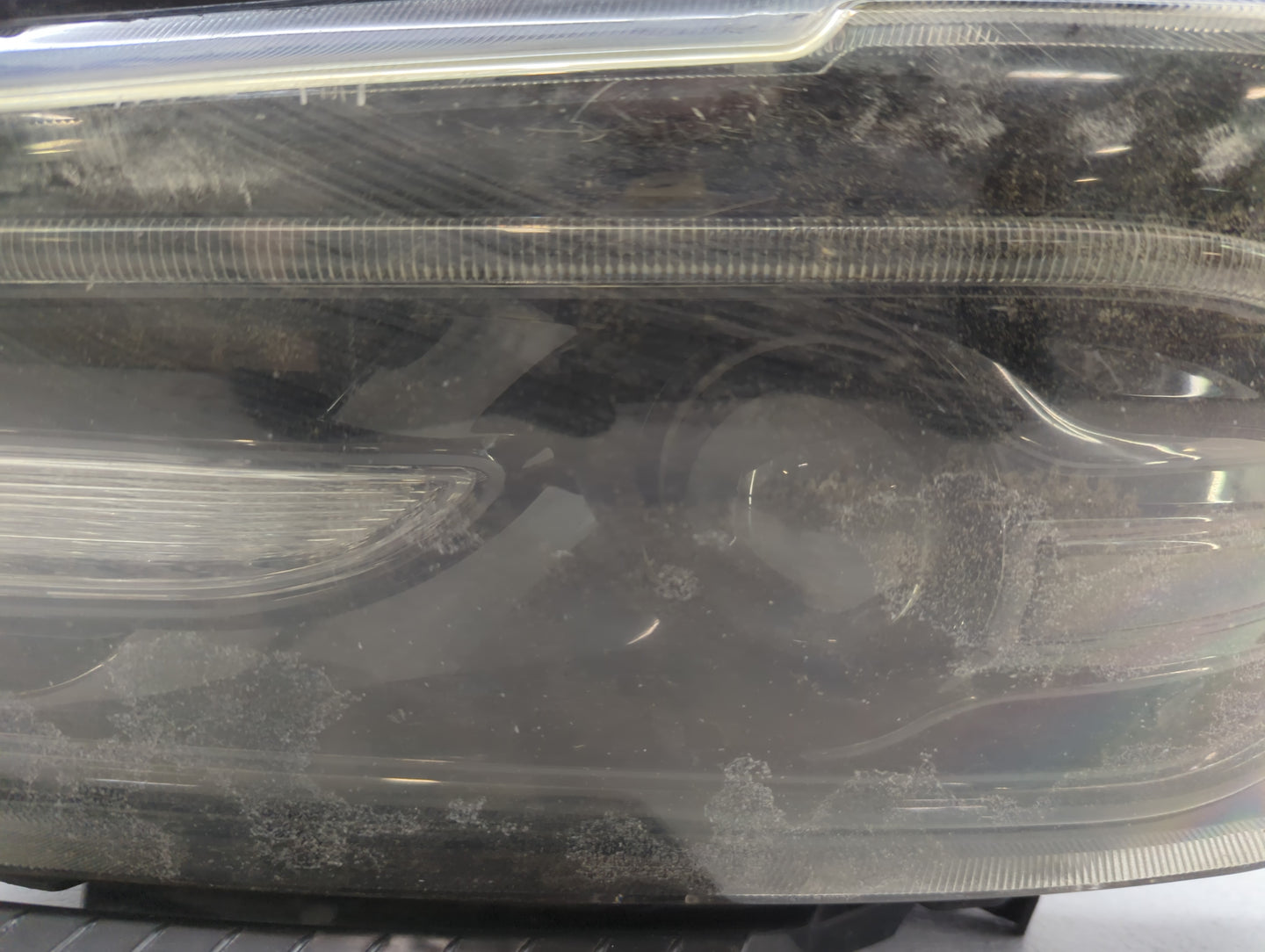 2011-2014 Dodge Charger Driver Left Oem Head Light Headlight Lamp - Oemusedautoparts1.com