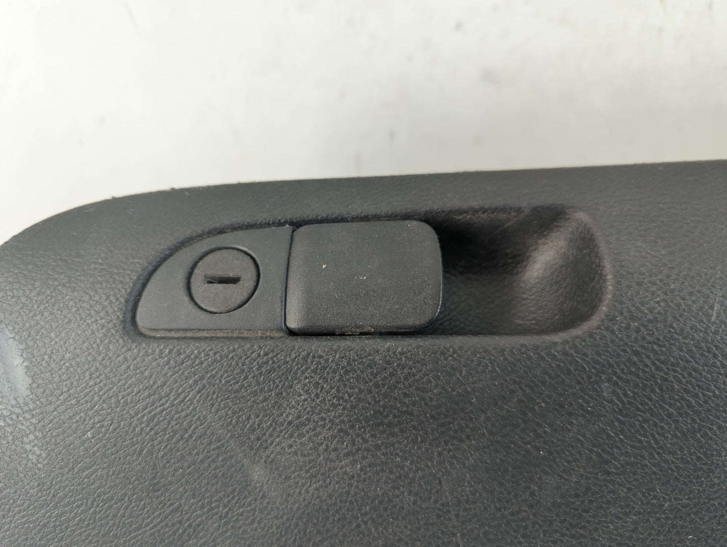 2011 Dodge Charger Passenger Glove Box Door Storage Compartment - Oemusedautoparts1.com
