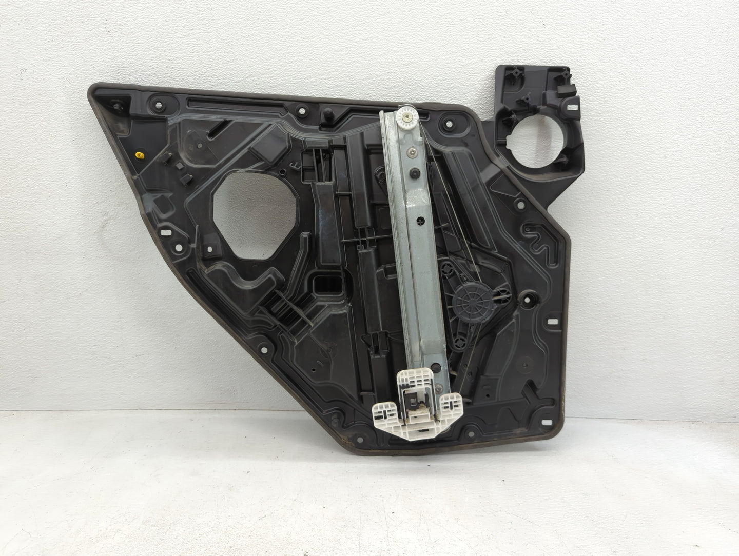 2011-2022 Dodge Charger Used Window Regulator Right Passenger Rear - Oemusedautoparts1.com