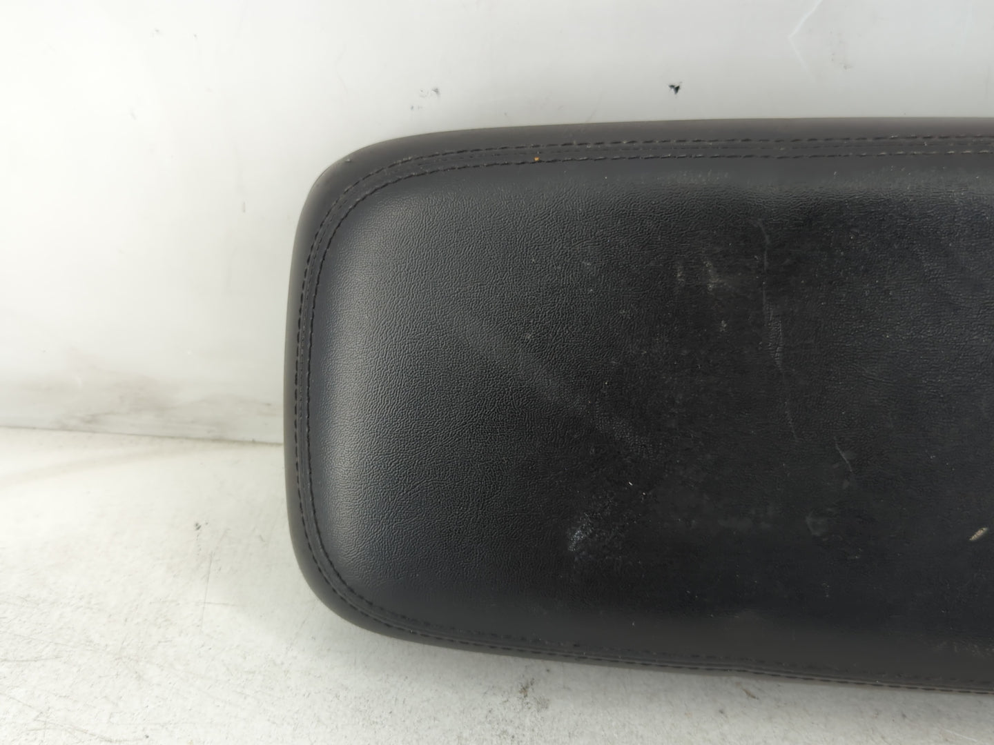 2011 Dodge Charger Center Console Armrest Cover Lid Fits OEM Used Auto Parts - Oemusedautoparts1.com
