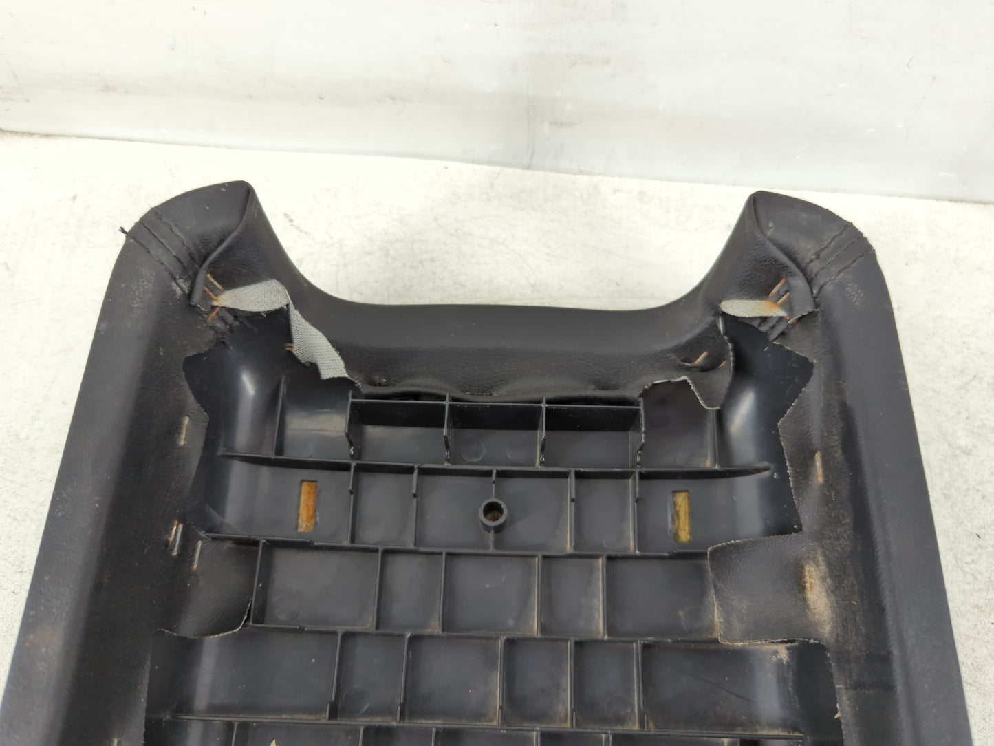 2011 Dodge Charger Center Console Armrest Cover Lid Fits OEM Used Auto Parts - Oemusedautoparts1.com
