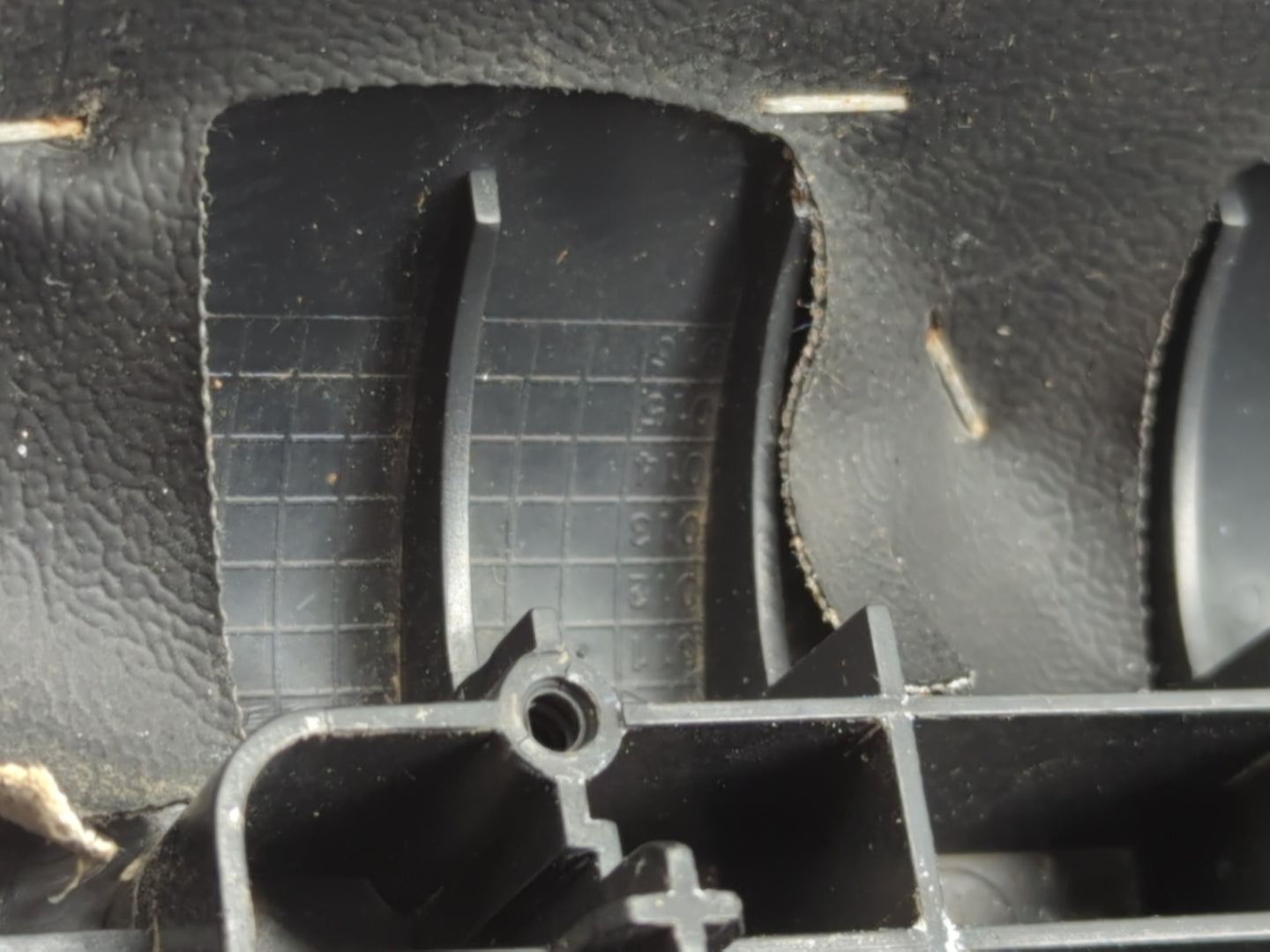 2011 Dodge Charger Center Console Armrest Cover Lid Fits OEM Used Auto Parts - Oemusedautoparts1.com