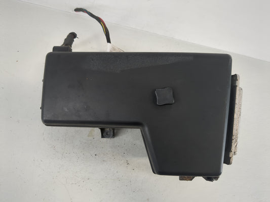 2008-2011 Dodge Dakota Fusebox Fuse Box Panel Relay Module P/N:04692233AA Fits Fits 2008 2009 2010 2011 OEM Used Auto Parts 