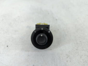 compare product 2007-2011 Dodge Dakota Master Power Window Switch Replacement Driver Side Left P/N:56040694AD Fits OEM Used Auto Parts
