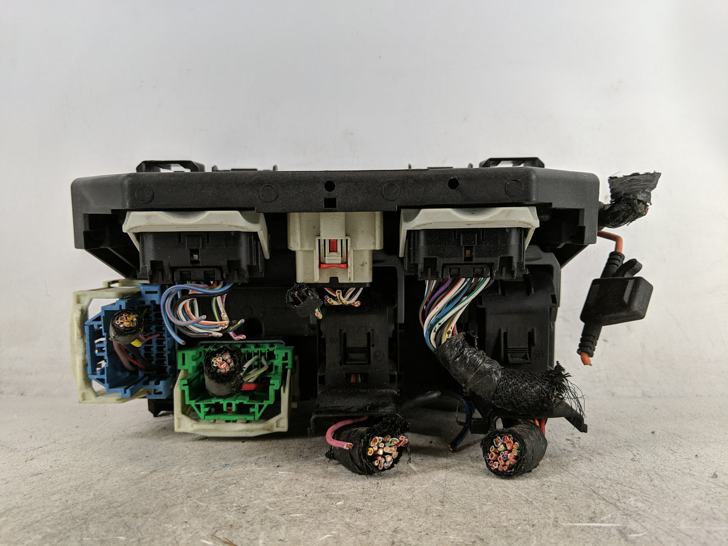 2011-2011 Dodge Durango Fusebox Fuse Box Relay Module Tipm 04692316ah - Oemusedautoparts1.com