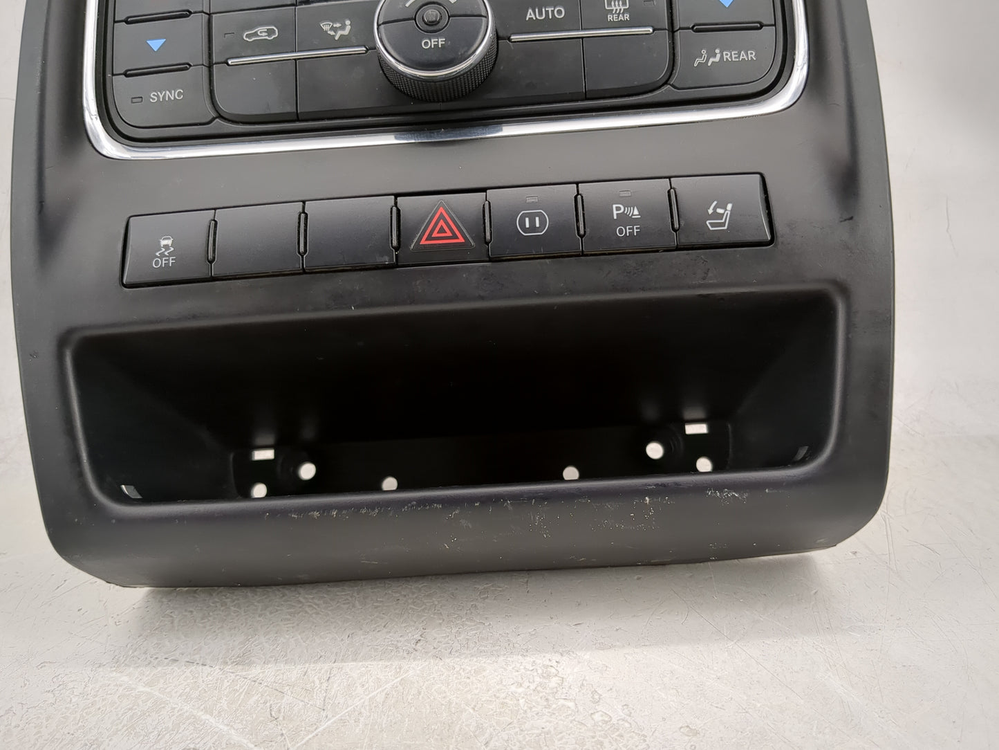 2011-2013 Dodge Durango Climate Control Module Temperature AC/Heater Replacement Fits Fits 2011 2012 2013 OEM Used Auto Part