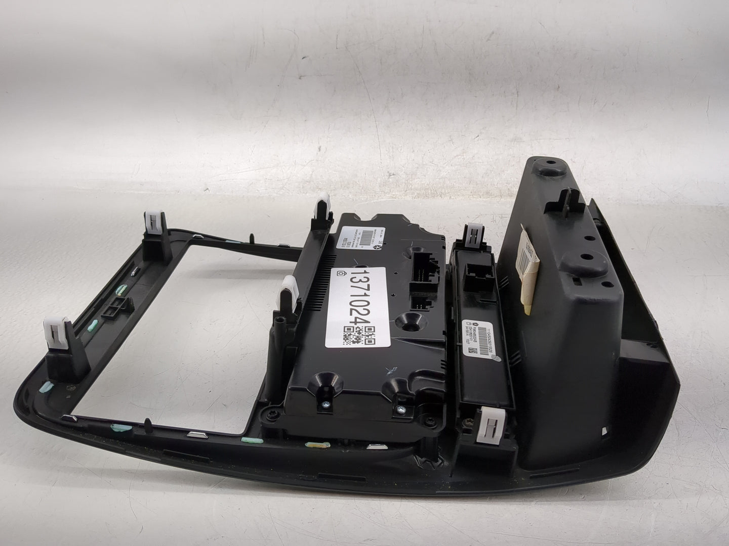 2011-2013 Dodge Durango Climate Control Module Temperature AC/Heater Replacement Fits Fits 2011 2012 2013 OEM Used Auto Part