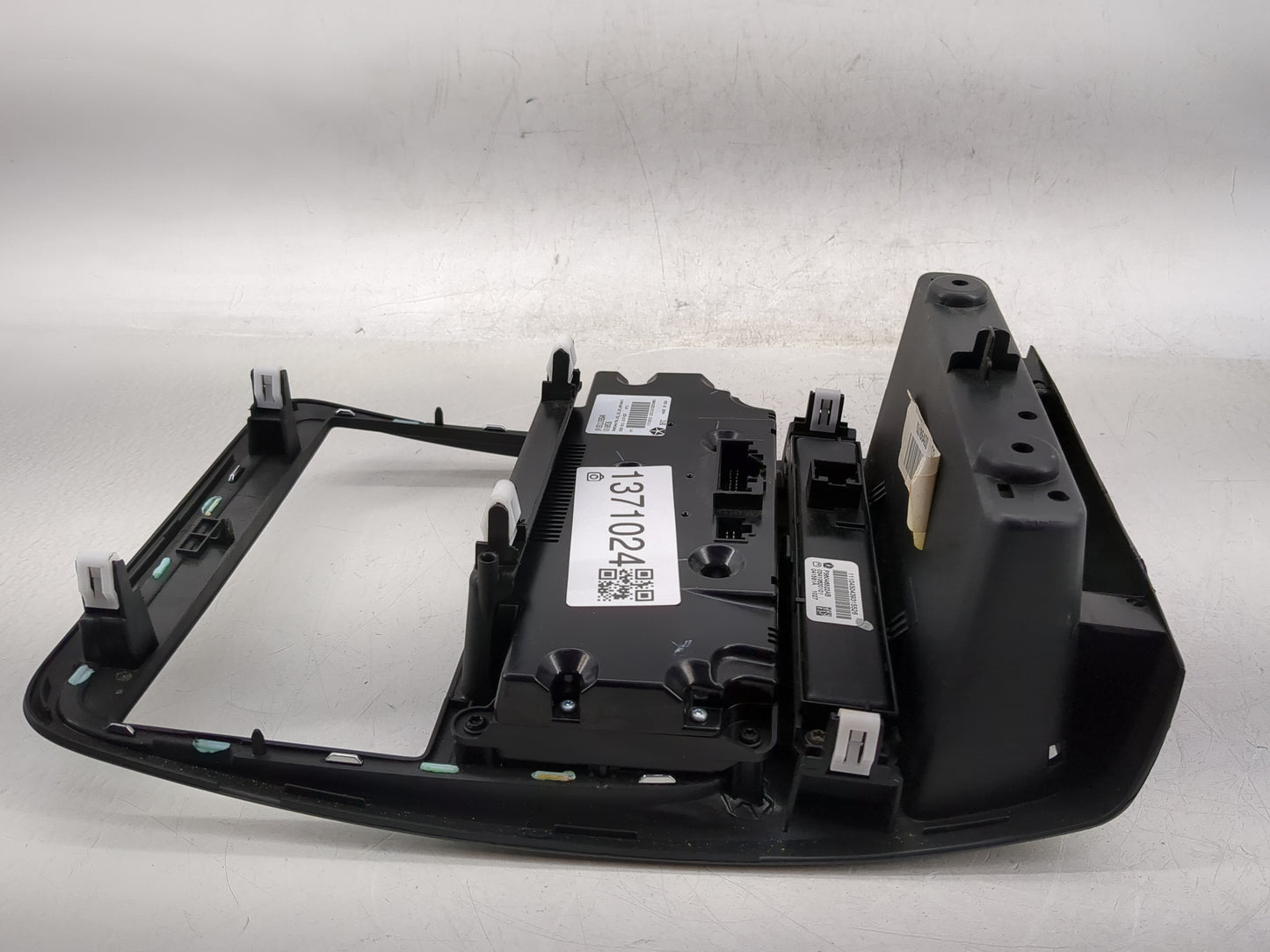 2011-2013 Dodge Durango Climate Control Module Temperature AC/Heater Replacement Fits Fits 2011 2012 2013 OEM Used Auto Part