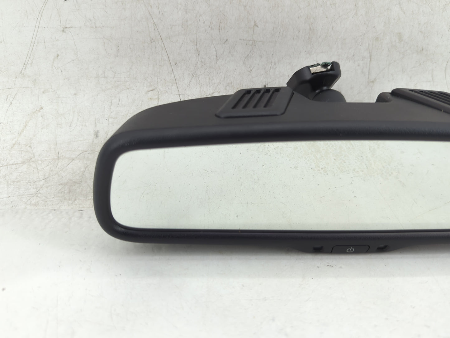 2011-2013 Dodge Durango Interior Rear View Mirror Replacement OEM P/N:e11026130 Fits Fits 2011 2012 2013 OEM Used Auto Parts