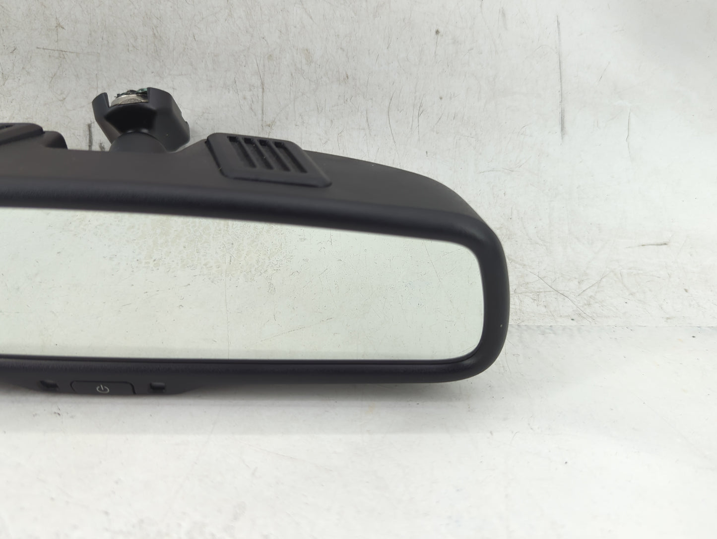 2011-2013 Dodge Durango Interior Rear View Mirror Replacement OEM P/N:e11026130 Fits Fits 2011 2012 2013 OEM Used Auto Parts