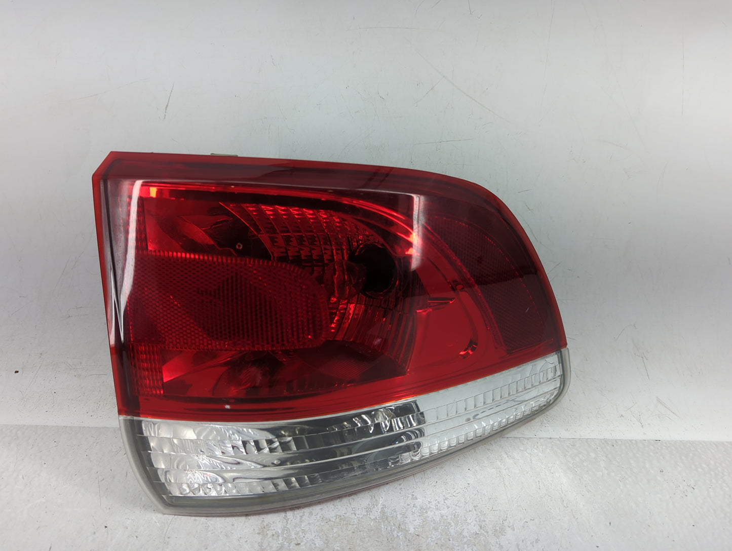 2011-2013 Dodge Durango Tail Light Assembly Driver Left OEM P/N:554079137AF Fits Fits 2011 2012 2013 OEM Used Auto Parts - O