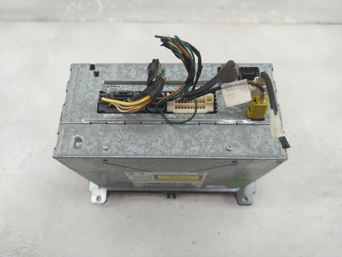 2011 Dodge Durango Radio AM FM Cd Player Receiver Replacement P/N:P68086500AE Fits OEM Used Auto Parts - Oemusedautoparts1.c