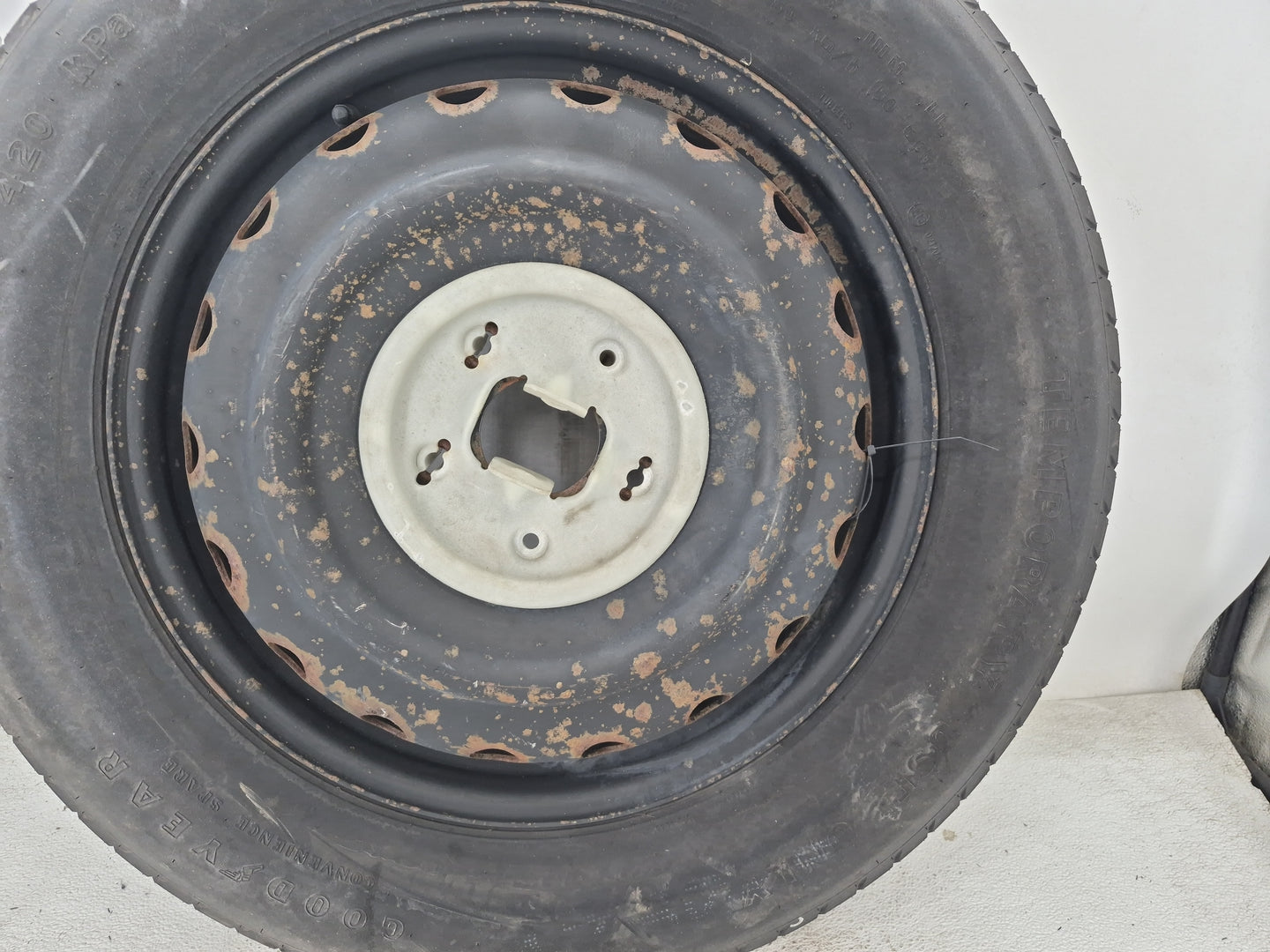 2011-2020 Dodge Durango Spare Donut Tire Wheel Rim Oem 1461845 - Oemusedautoparts1.com