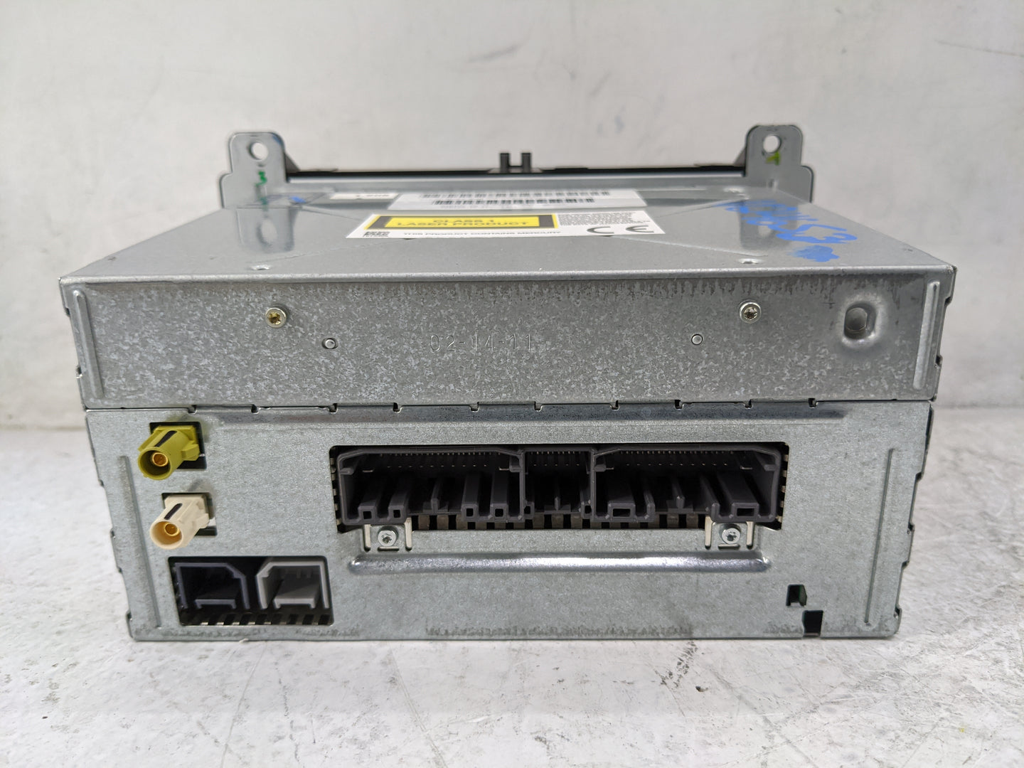 2011 Dodge Durango Radio AM FM Cd Player Receiver Replacement P/N:P68086500AE T00BE084157064 Fits OEM Used Auto Parts - Oemu