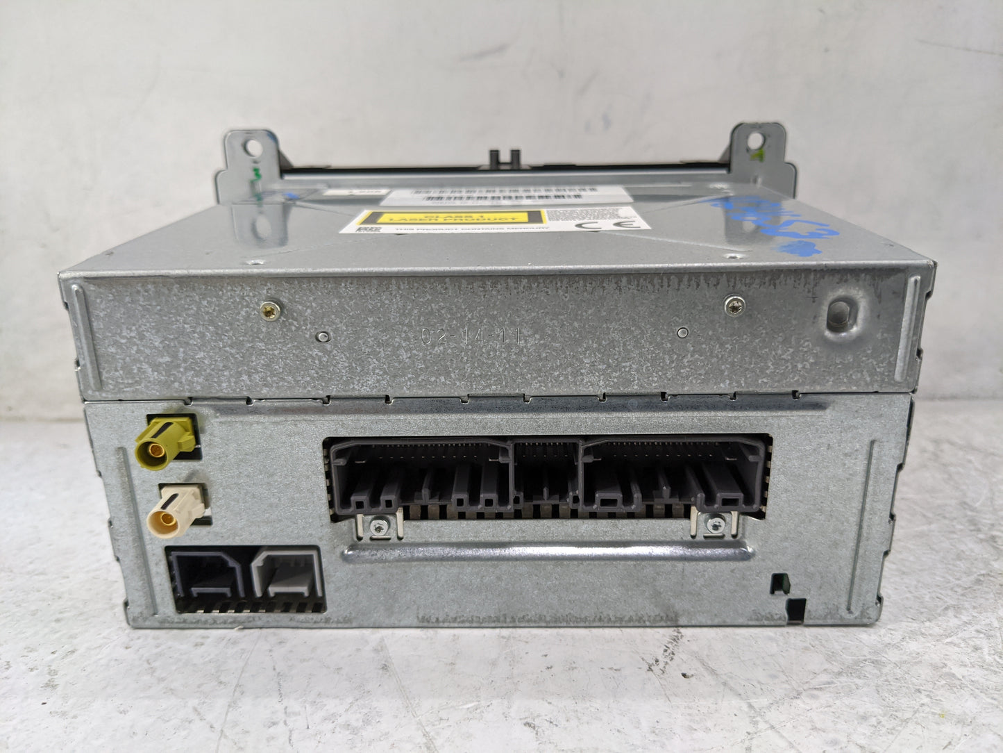 2011 Dodge Durango Radio AM FM Cd Player Receiver Replacement P/N:P68086500AE T00BE084157064 Fits OEM Used Auto Parts - Oemu