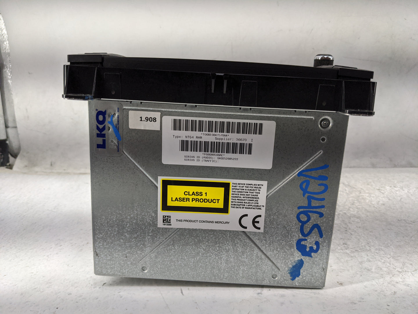 2011 Dodge Durango Radio AM FM Cd Player Receiver Replacement P/N:P68086500AE T00BE084157064 Fits OEM Used Auto Parts - Oemu