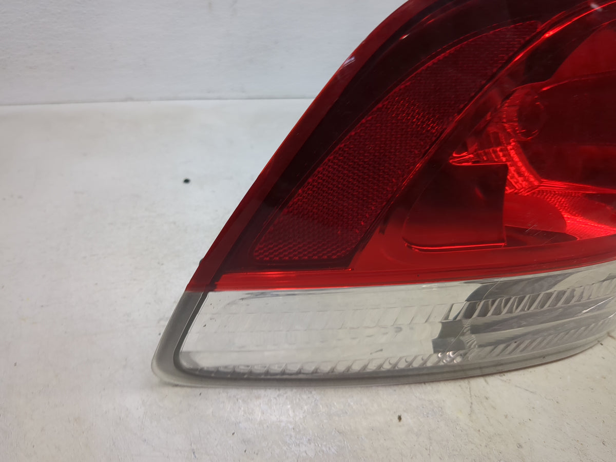 2011-2013 Dodge Durango Tail Light Assembly Passenger Right OEM P/N:55079136AF Fits Fits 2011 2012 2013 OEM Used Auto Parts 