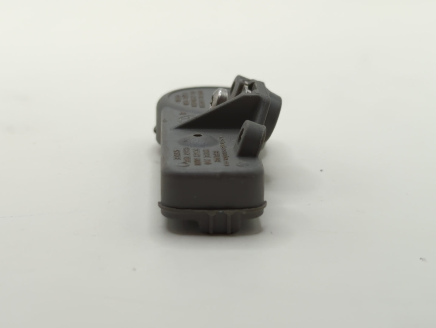 2011 Dodge Durango Tire Pressure Monitoring System Sensor Tpms - Oemusedautoparts1.com