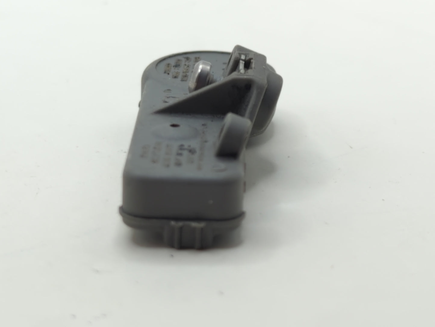 2011 Dodge Durango Tire Pressure Monitoring System Sensor Tpms - Oemusedautoparts1.com