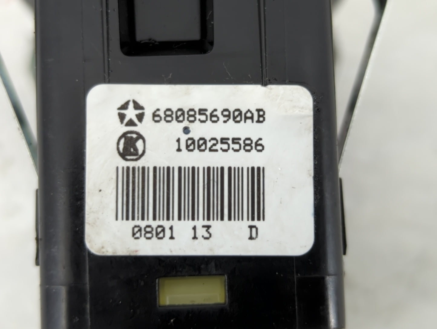 2011 Dodge Durango Passenger Right Power Window Switch 68085690ab - Oemusedautoparts1.com