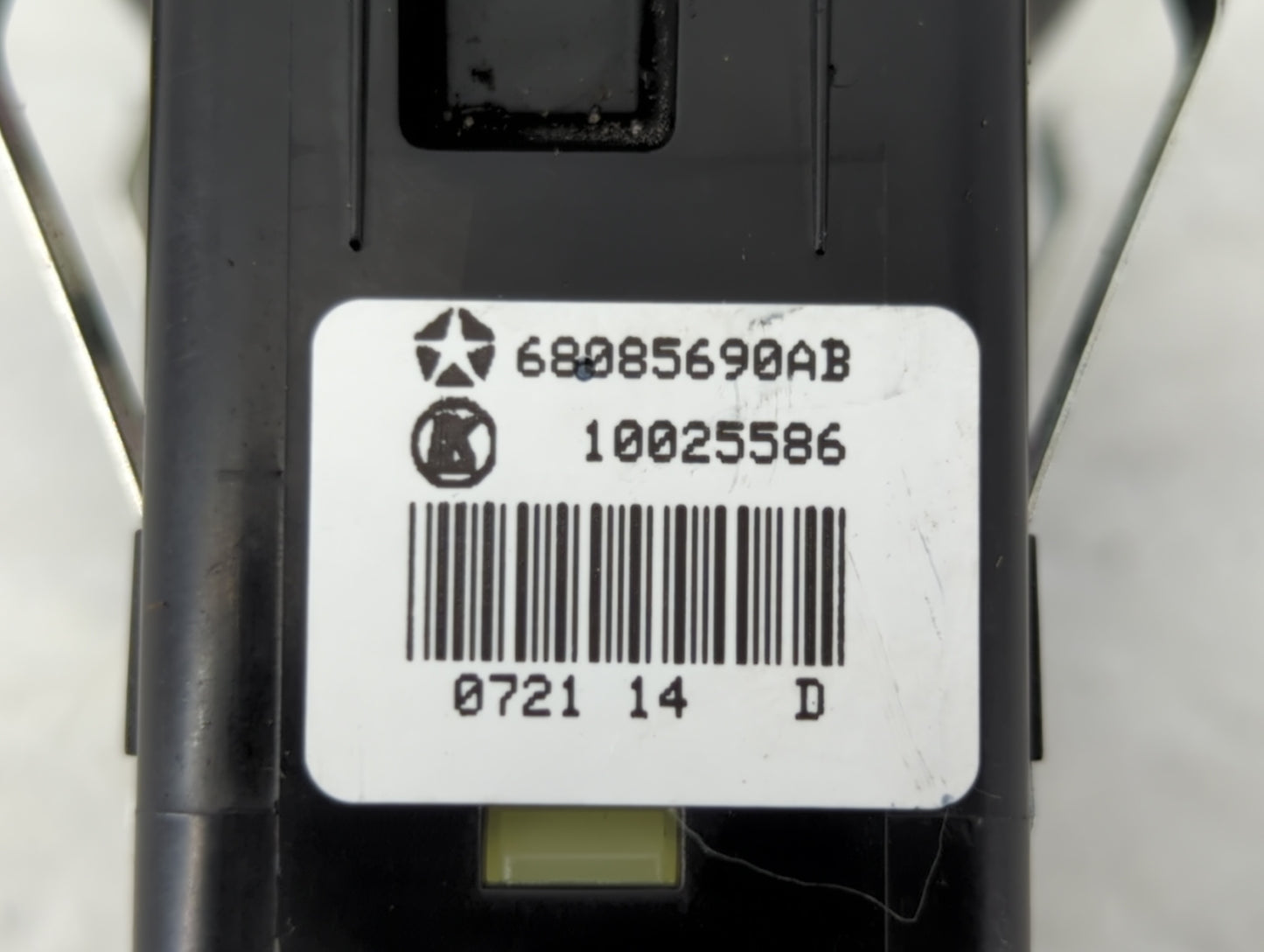 2011 Dodge Durango Passenger Right Power Window Switch 68085690ab - Oemusedautoparts1.com