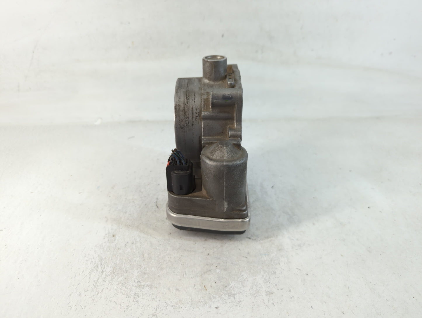 2009-2013 Dodge Durango Throttle Body P/N:04591847AC A2C53099252 Fits Fits 2005 2006 2007 2008 2009 2010 2011 2012 2013 OEM 