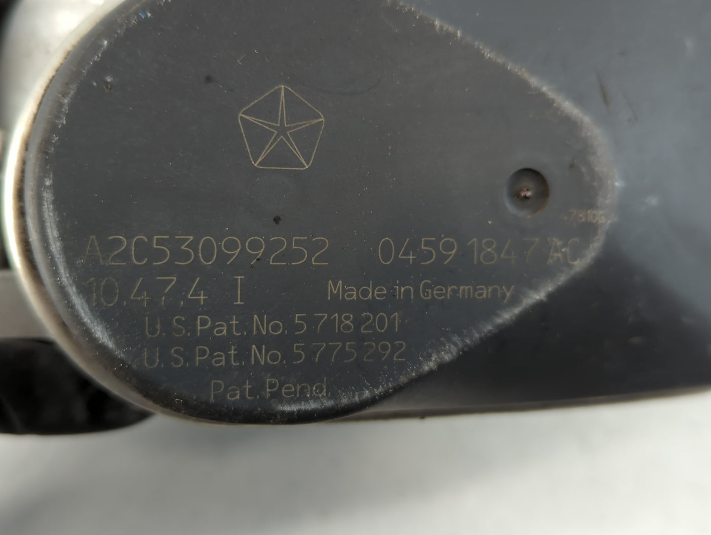 2009-2013 Dodge Durango Throttle Body P/N:04591847AC A2C53099252 Fits Fits 2005 2006 2007 2008 2009 2010 2011 2012 2013 OEM 