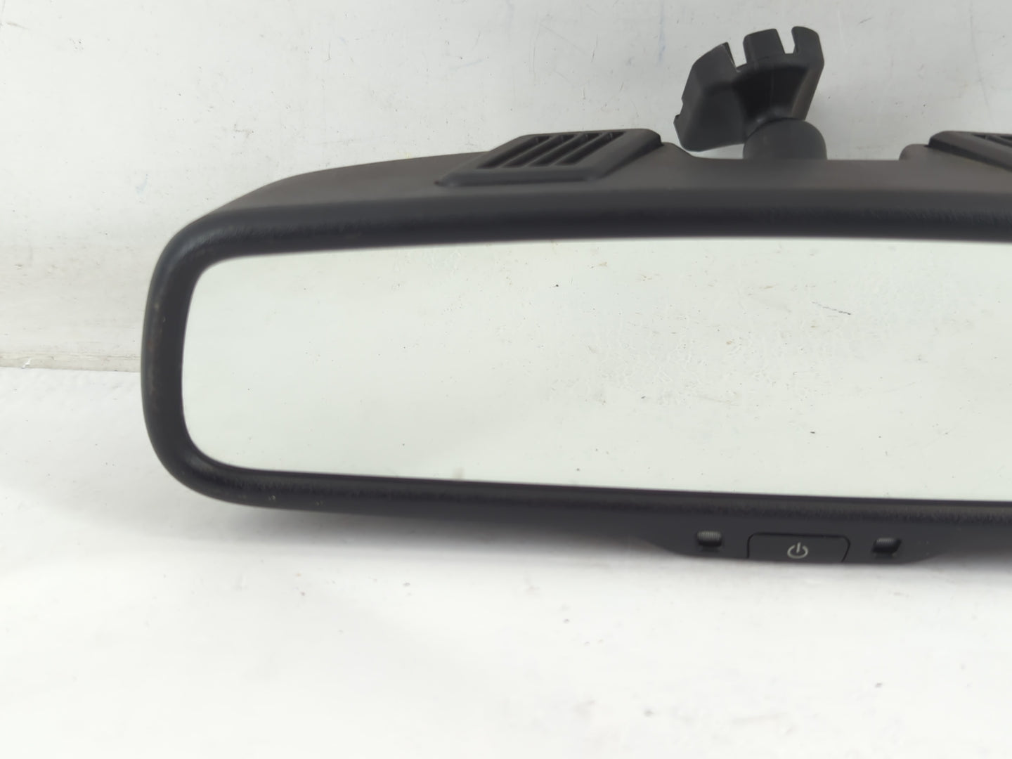 2011-2013 Dodge Durango Interior Rear View Mirror Replacement OEM P/N:E11026130 Fits Fits 2011 2012 2013 OEM Used Auto Parts