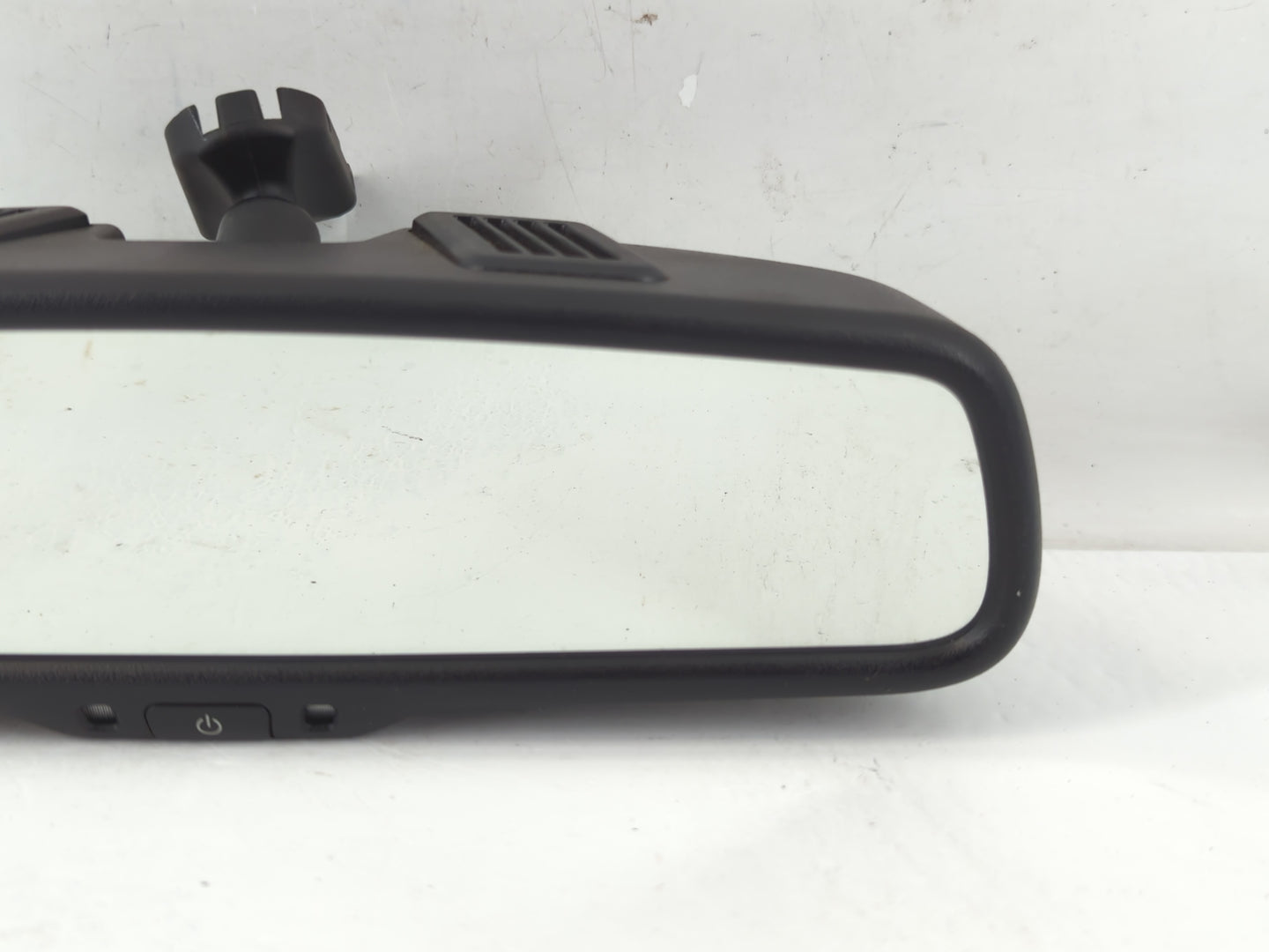 2011-2013 Dodge Durango Interior Rear View Mirror Replacement OEM P/N:E11026130 Fits Fits 2011 2012 2013 OEM Used Auto Parts