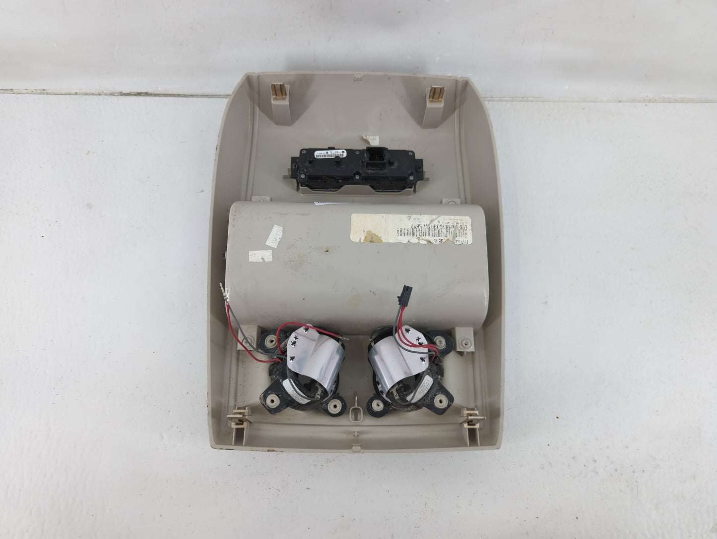 2011 Dodge Grand Caravan Overhead Roof Console - Oemusedautoparts1.com