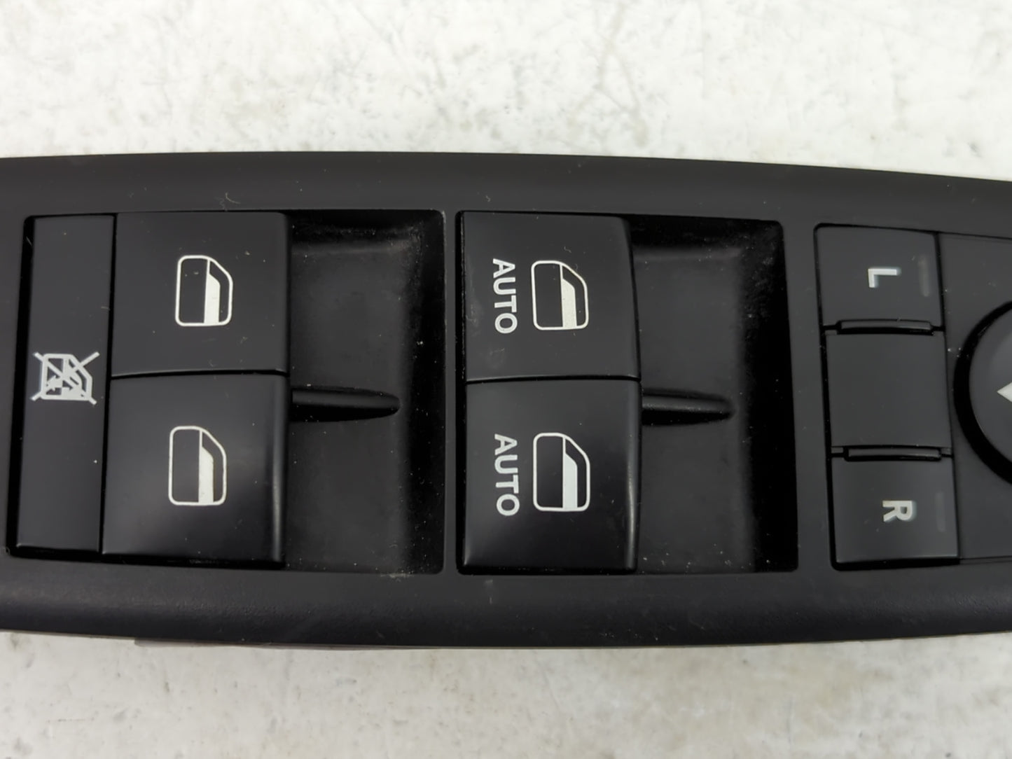 2011 Dodge Grand Caravan Master Power Window Switch Replacement Driver Side Left P/N:FZD-XPD-76624 Fits OEM Used Auto Parts 