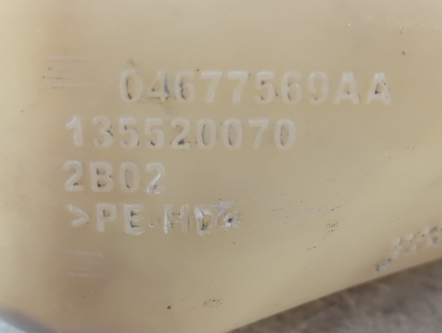 2011 Dodge Grand Caravan Windshield Washer Fluid Reservoir Bottle Oem 1459953 - Oemusedautoparts1.com