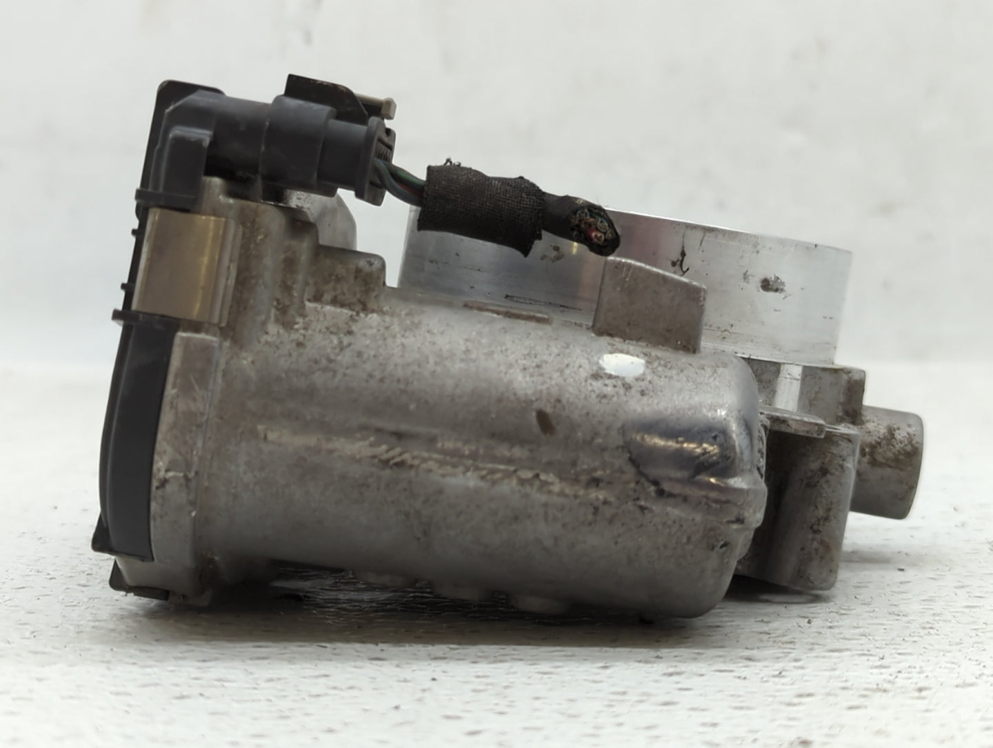 2011-2020 Dodge Grand Caravan Throttle Body P/N:05184349AC 05184349AF Fits OEM Used Auto Parts - Oemusedautoparts1.com