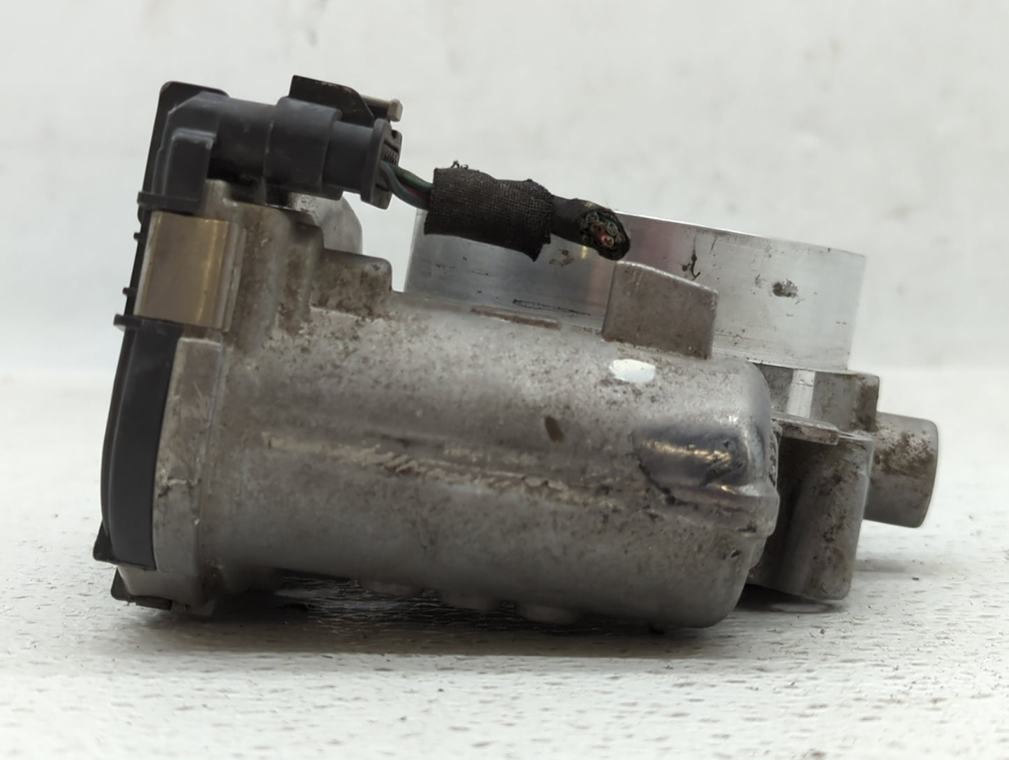 2011-2020 Dodge Grand Caravan Throttle Body P/N:05184349AC 05184349AF Fits OEM Used Auto Parts - Oemusedautoparts1.com