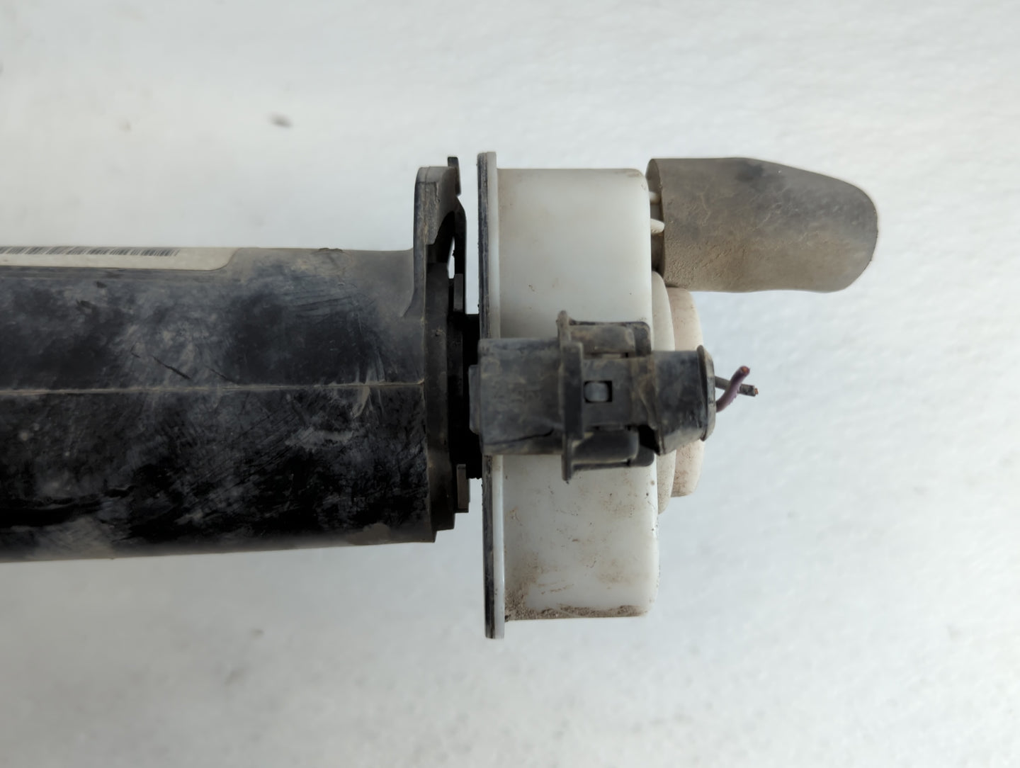 2011 Dodge Grand Caravan Fuel Vapor Charcoal Canister - Oemusedautoparts1.com