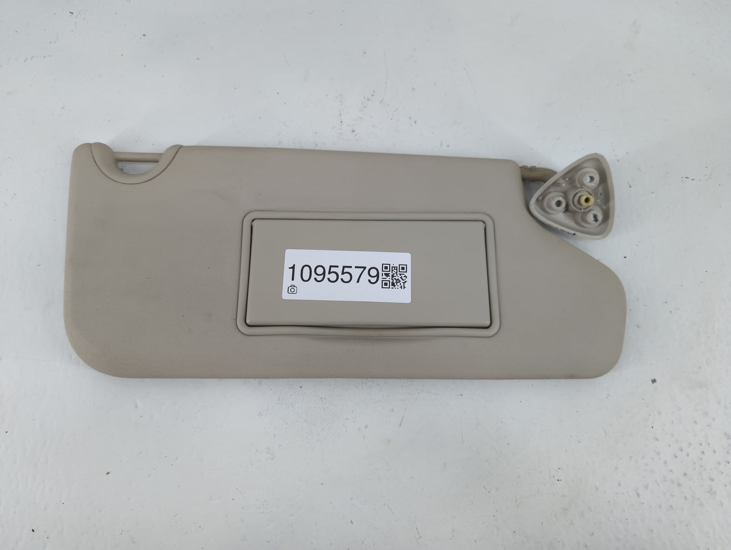 2011-2020 Dodge Journey Sun Visor Shade Replacement Passenger Right Mirror Fits OEM Used Auto Parts - Oemusedautoparts1.com