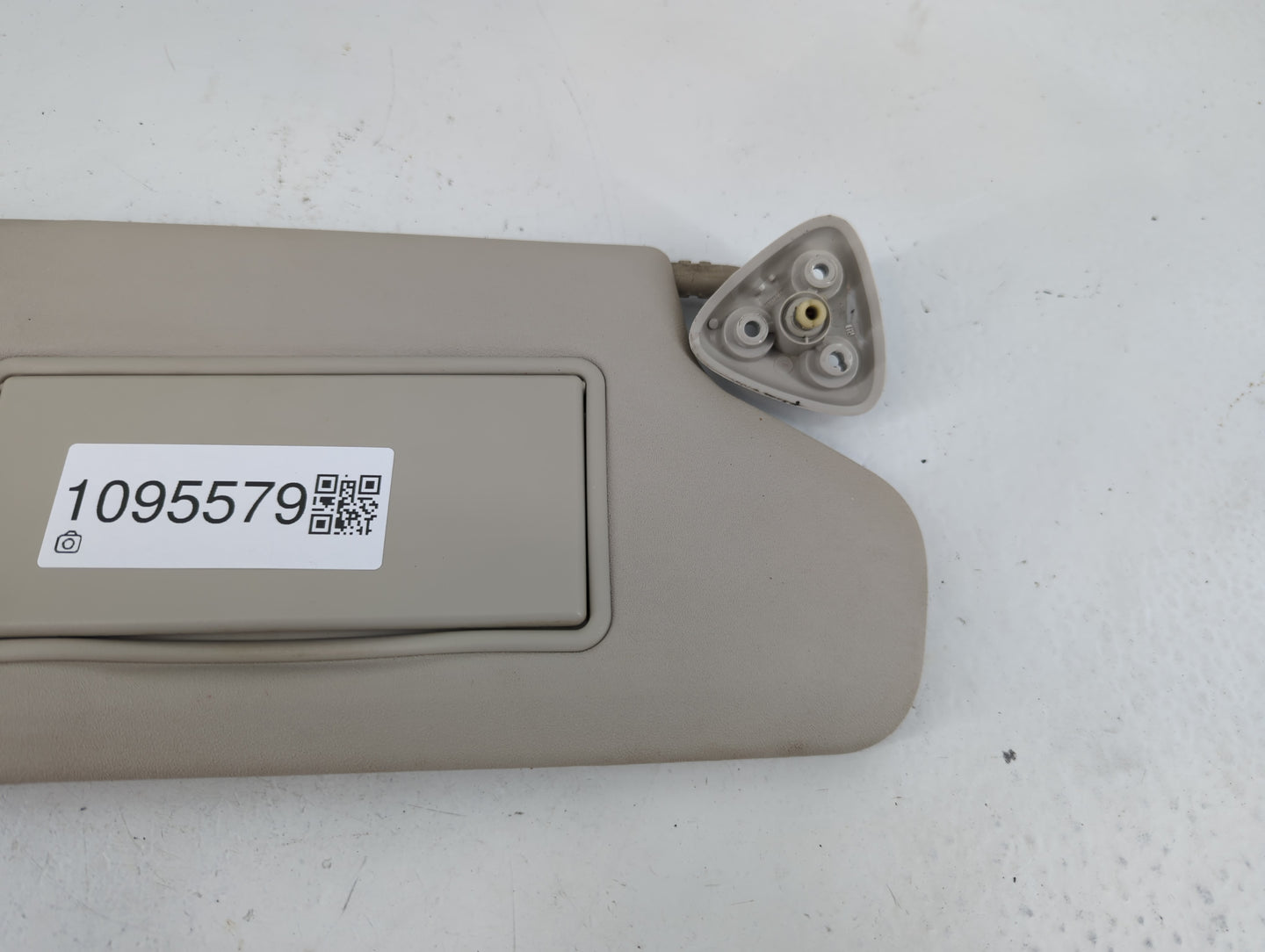 2011-2020 Dodge Journey Sun Visor Shade Replacement Passenger Right Mirror Fits OEM Used Auto Parts - Oemusedautoparts1.com