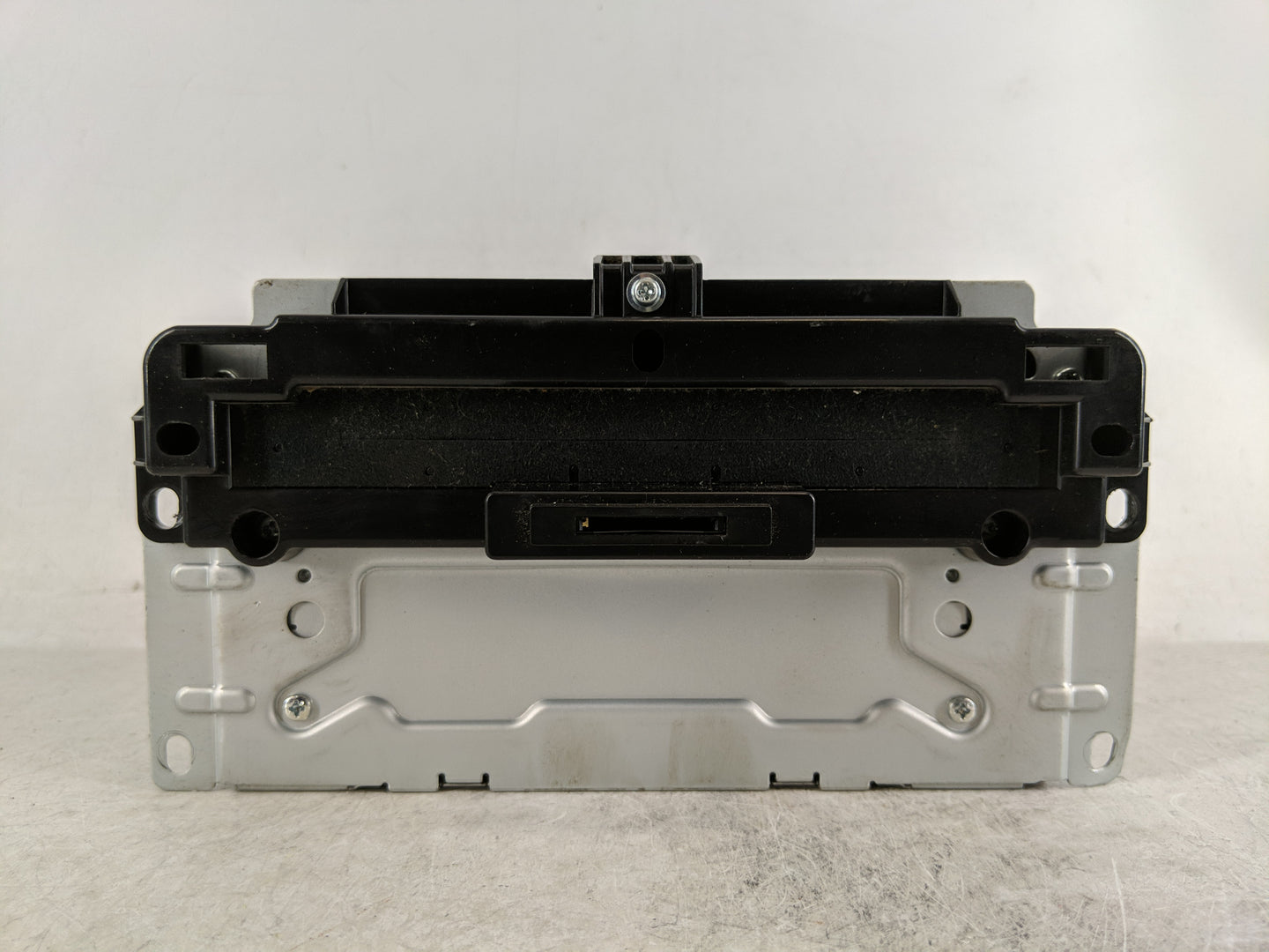 2011-2012 Dodge Journey Radio AM FM Cd Player Receiver Replacement P/N:P05091135AG Fits Fits 2011 2012 OEM Used Auto Parts -