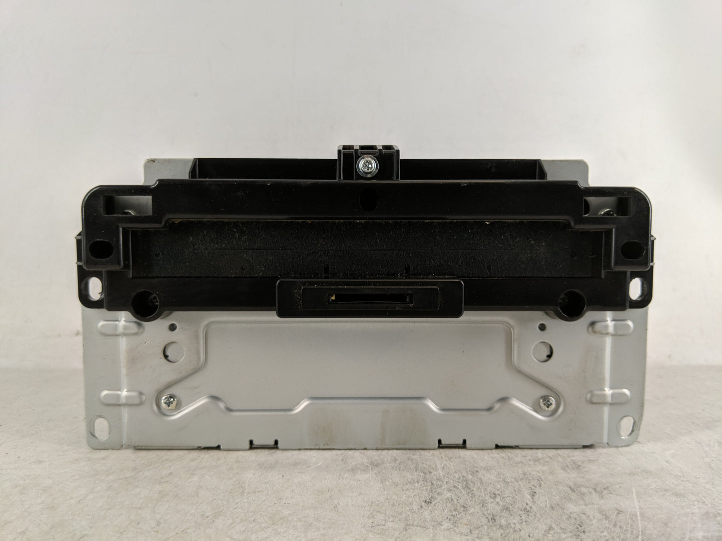 2011-2012 Dodge Journey Radio AM FM Cd Player Receiver Replacement P/N:P05091135AG Fits Fits 2011 2012 OEM Used Auto Parts -