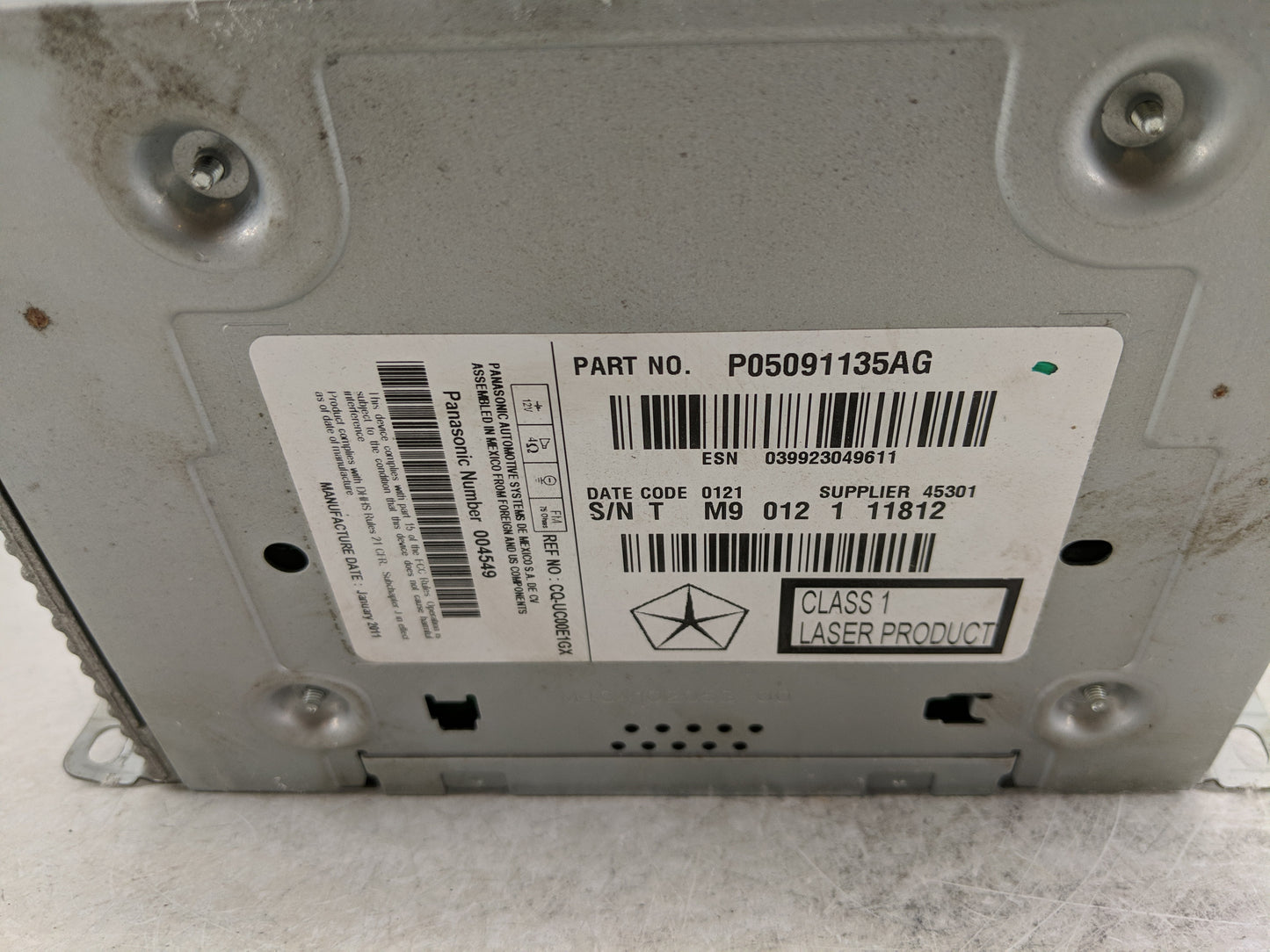 2011-2012 Dodge Journey Radio AM FM Cd Player Receiver Replacement P/N:P05091135AG Fits Fits 2011 2012 OEM Used Auto Parts -