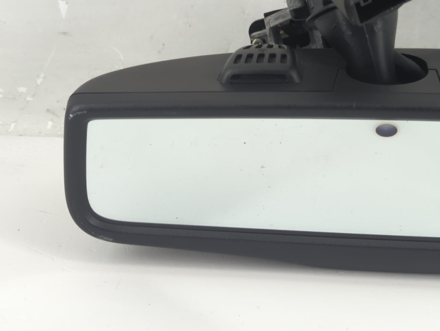 2011-2012 Dodge Journey Interior Rear View Mirror Replacement OEM P/N:E11026542 Fits Fits 2011 2012 OEM Used Auto Parts - Oe