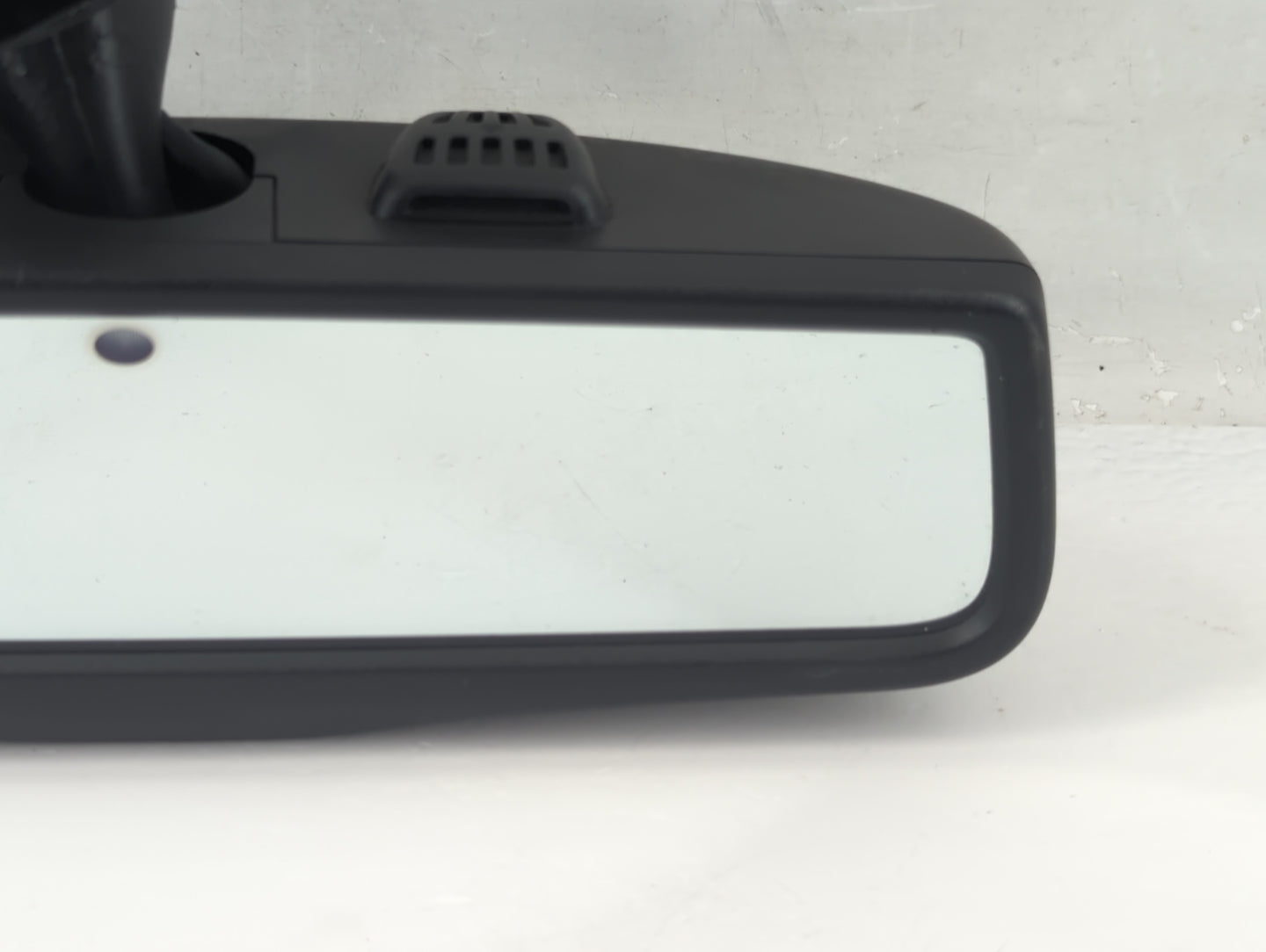 2011-2012 Dodge Journey Interior Rear View Mirror Replacement OEM P/N:E11026542 Fits Fits 2011 2012 OEM Used Auto Parts - Oe