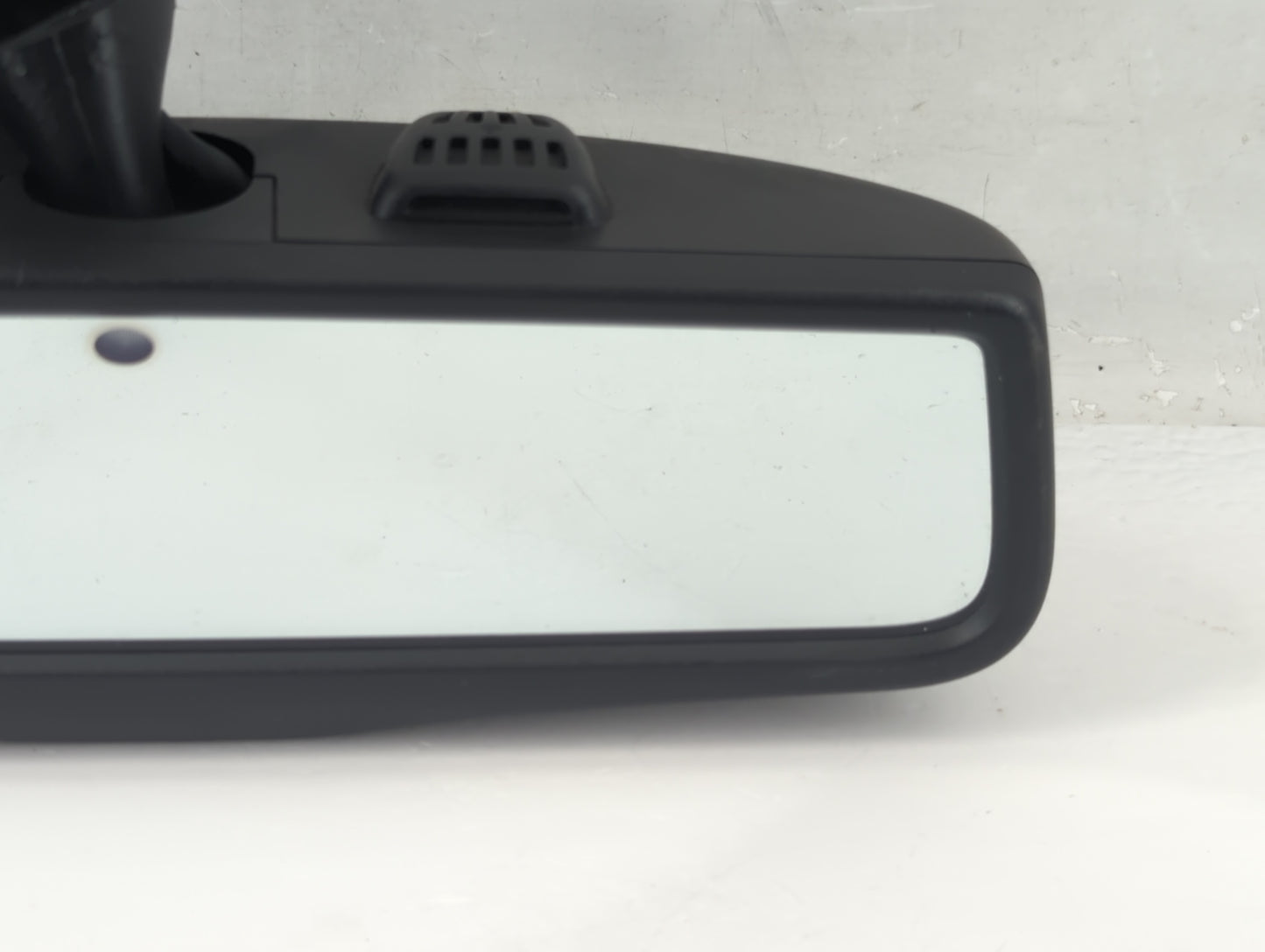 2011-2012 Dodge Journey Interior Rear View Mirror Replacement OEM P/N:E11026542 Fits Fits 2011 2012 OEM Used Auto Parts - Oe