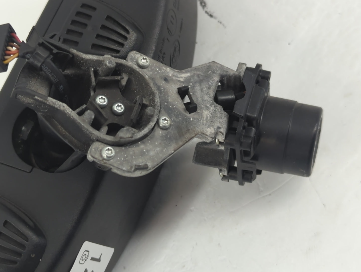 2011-2012 Dodge Journey Interior Rear View Mirror Replacement OEM P/N:E11026542 Fits Fits 2011 2012 OEM Used Auto Parts - Oe